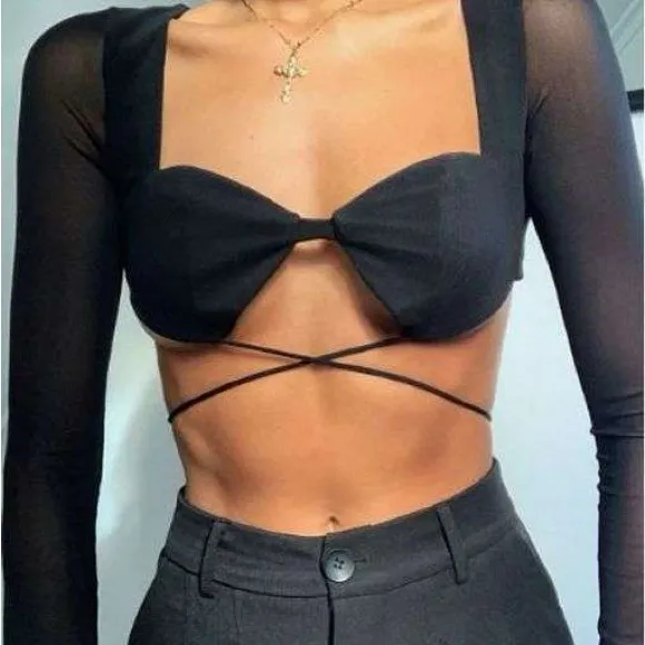 Princess Polly Titan Long Sleeve Top
US Size 4 - Image 3