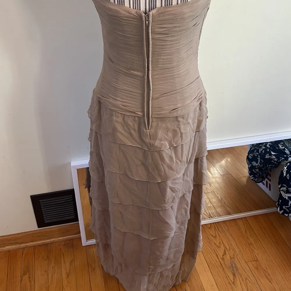 Jovani silk tiered strapless gown, Size 10 - Image 3