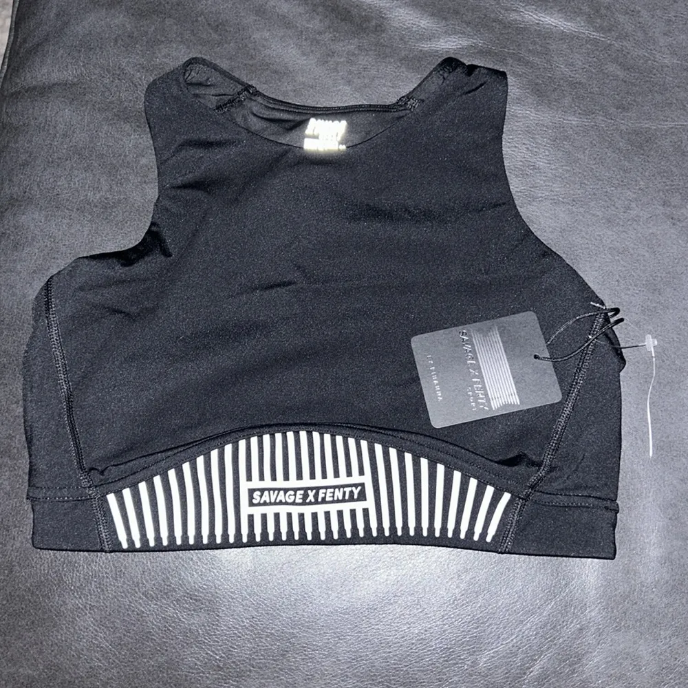 Savage x Fenty Xccentuate Medium Impact Longline Sports Bra - Image 7