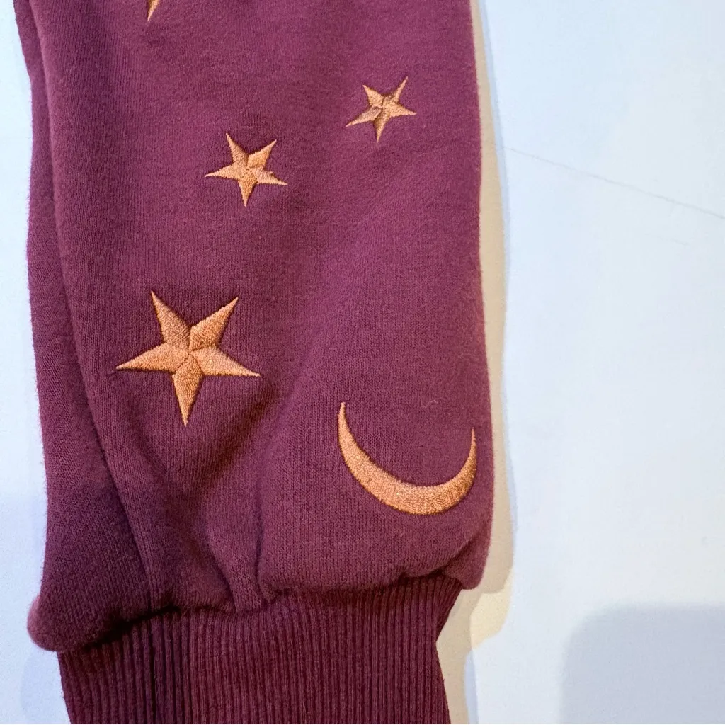 Beyond and lost NYC moon and star embroidery zip up hoodie size S Purple - Image 12