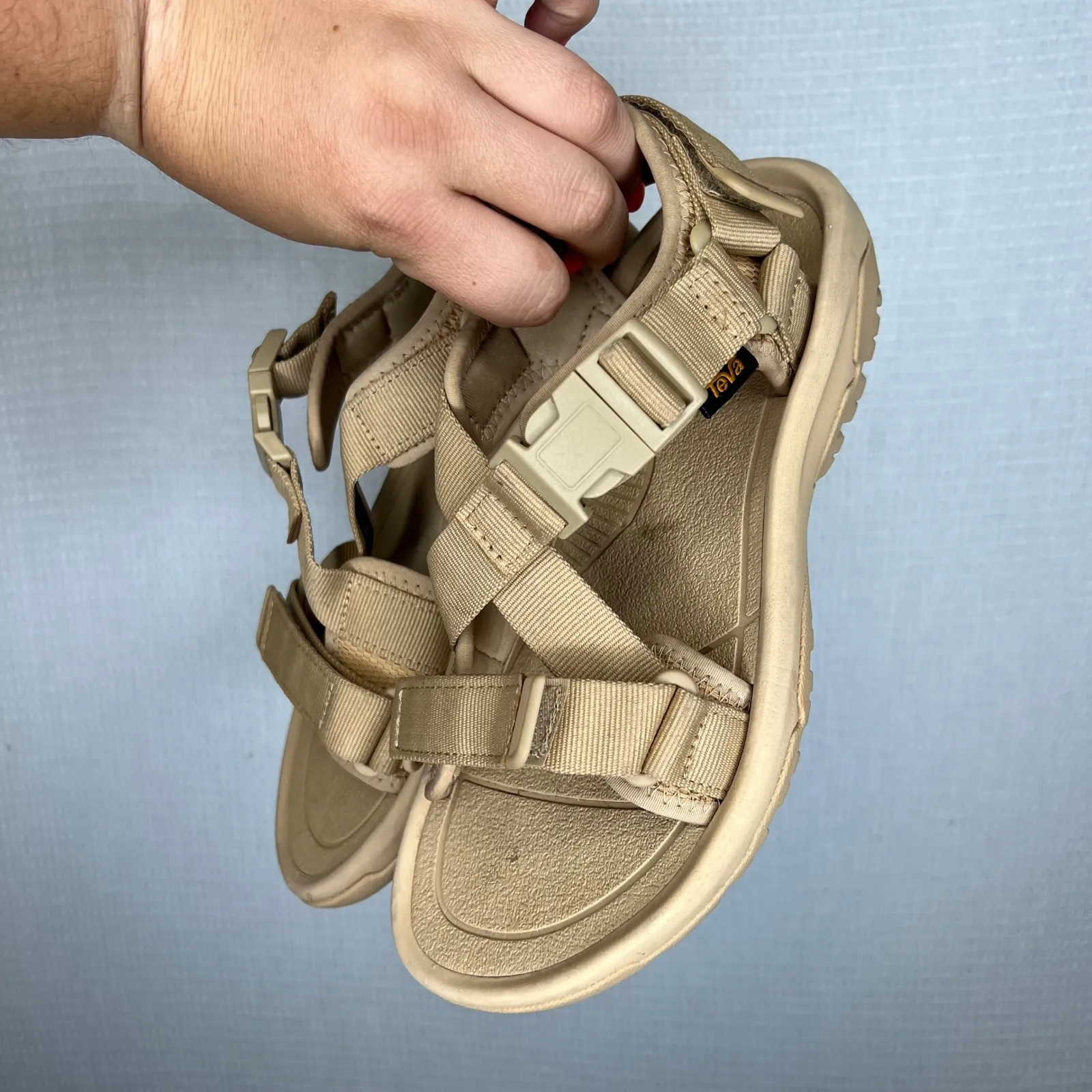 Teva Women's 7 Hurricane Verge Sandal Comfortable Outdoor Walking‎ Shoes Beige - Image 3