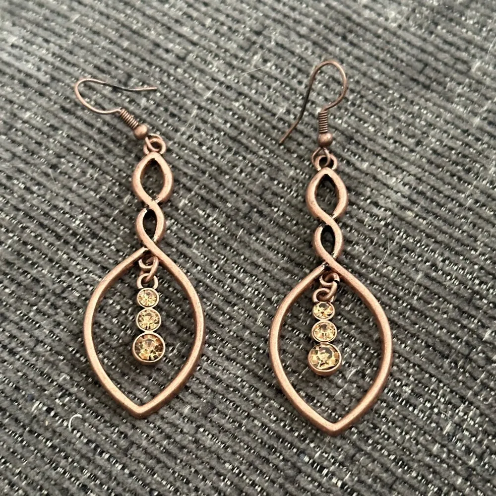 Copper Twisted Dangle Earrings NET Brown - Image 4