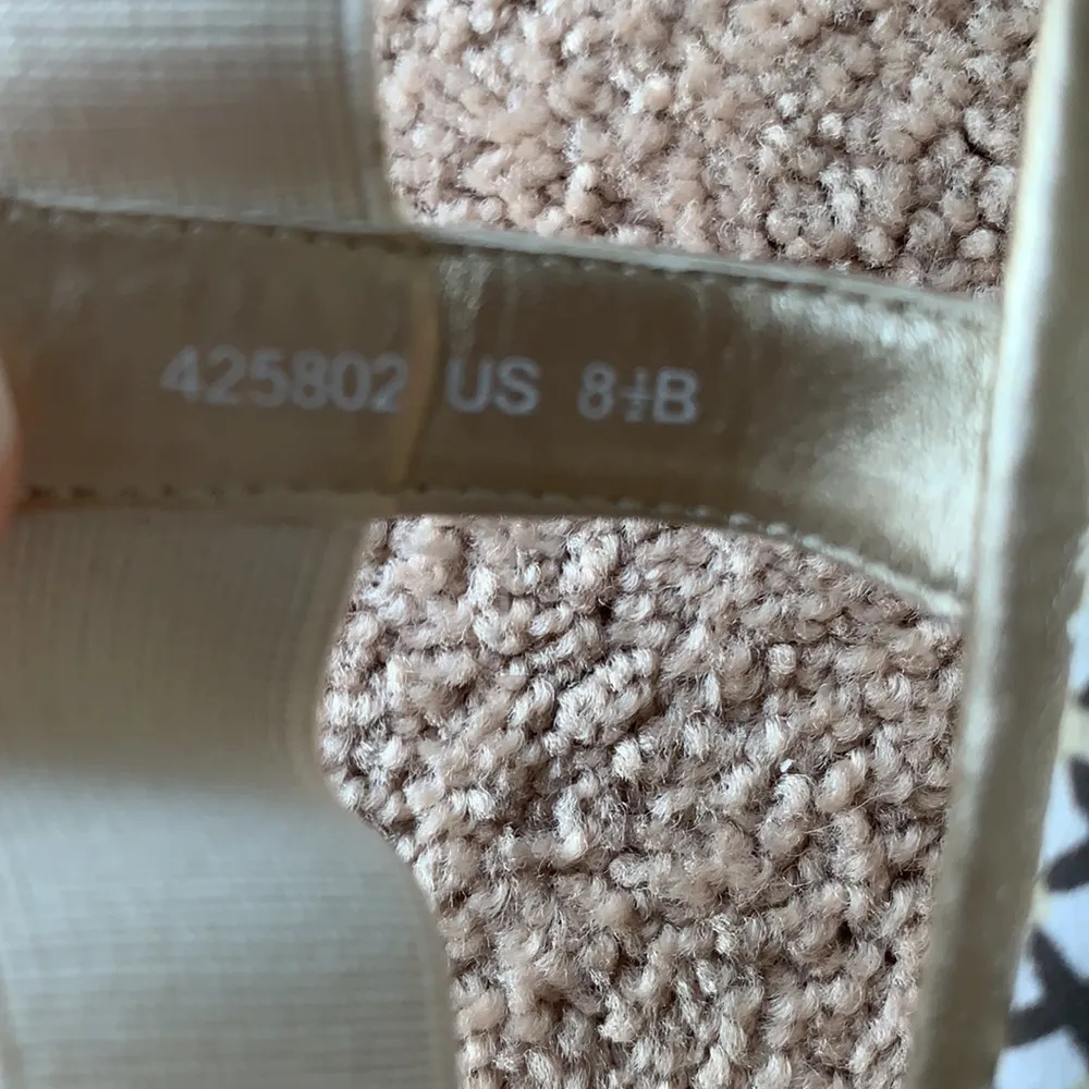 Lands End gold wedges - Image 6