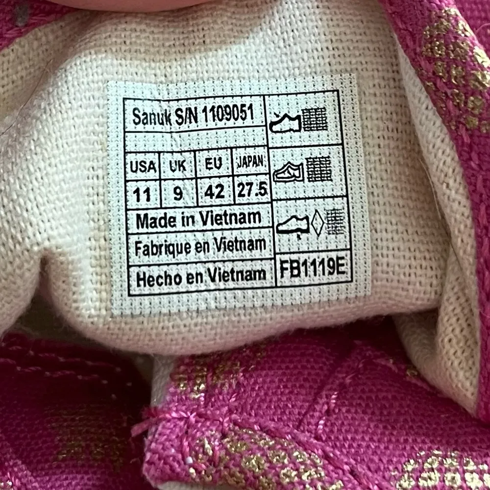 Sanuk Pink Gold Pineapple Print Canvas Flats 11 Slip On Casual Shoes Vacation - Image 11