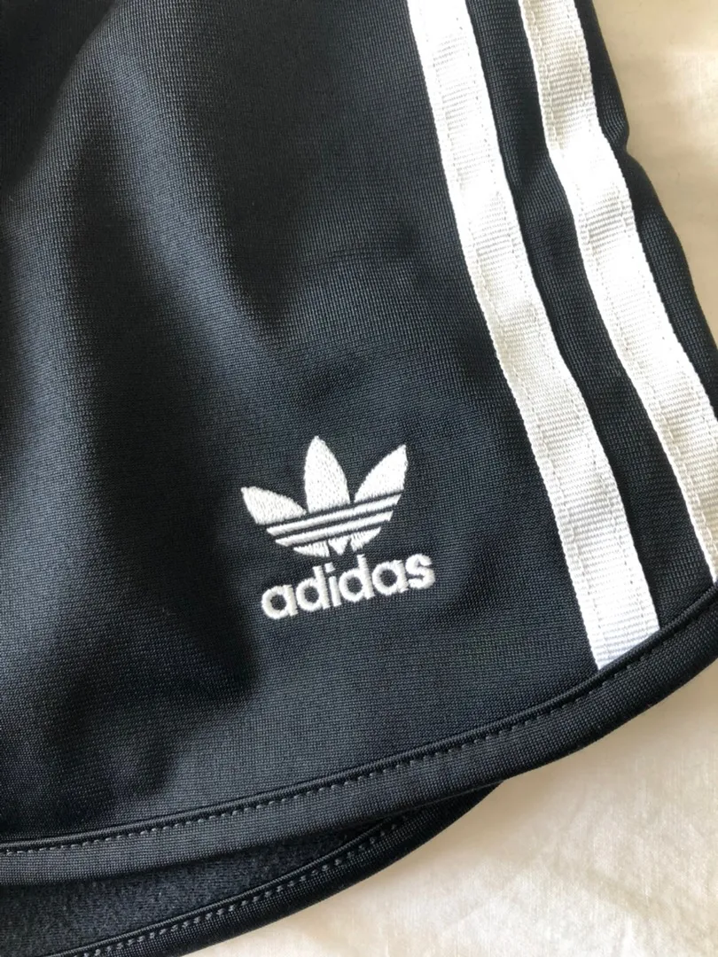 Signature Shorts - Image 5