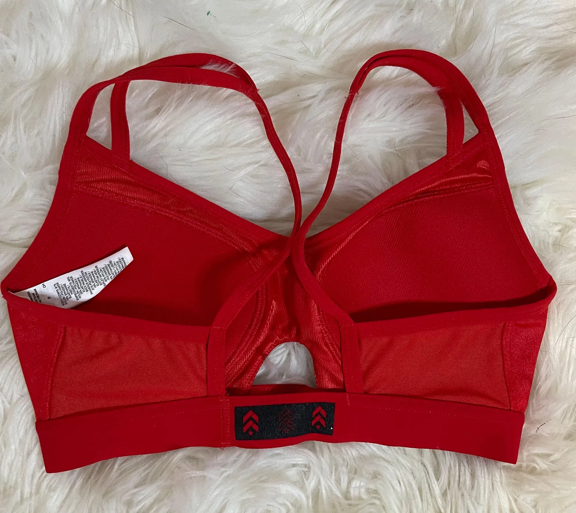 NWOT  Red Motion Adapt Sports Bra, S - Image 3