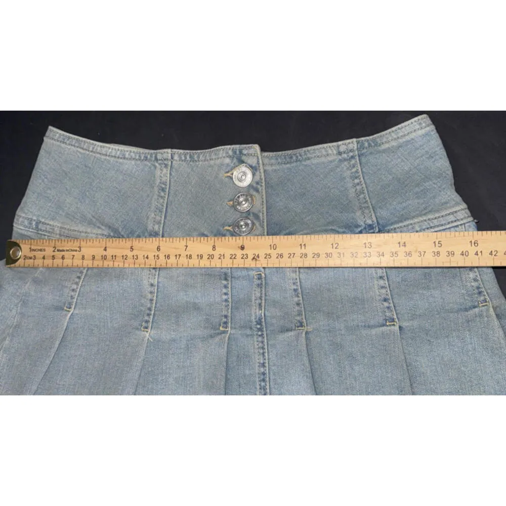 BDG Urban Outfitter Denim Pleated School Girl Jean Mini Skirt 3 Button Front M - Image 4