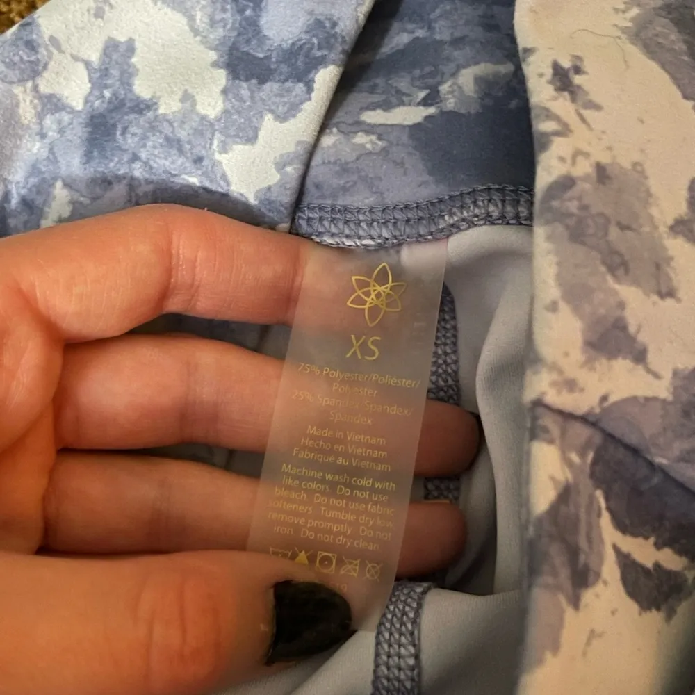 NWT Harmony Balance blue, white abstract leggings XS Blue - Image 3