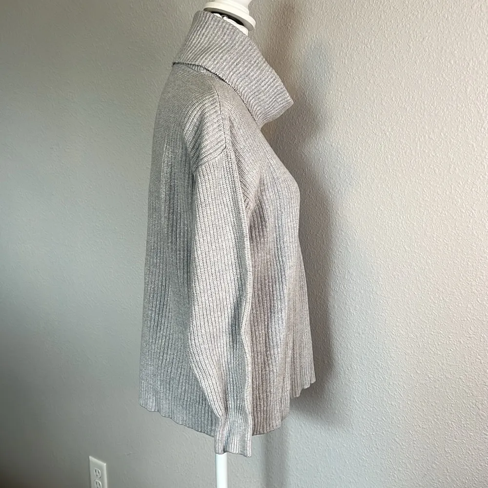 Tularosa Ribbed Turtleneck Sweater Gray Size Medium - Image 2