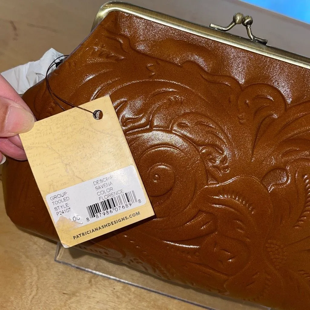 Patricia Nash Tooled Savena‎ Clutch Florence NWT - Image 2