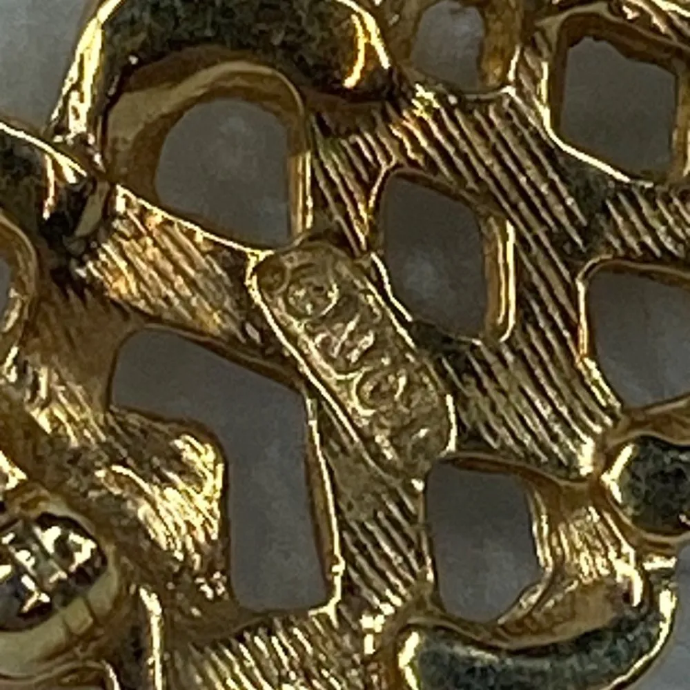 Avon Marked Gold Tone Braded Christmas Tree Holiday Jewelry Pin Brooch - Image 14