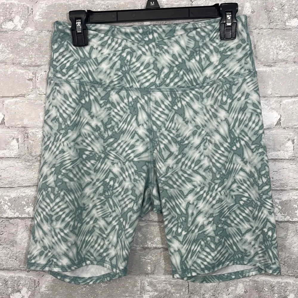 Maurices Tie Dye Super High Rise 8in Crossover Bermuda Luxe Bike Short - Image 2