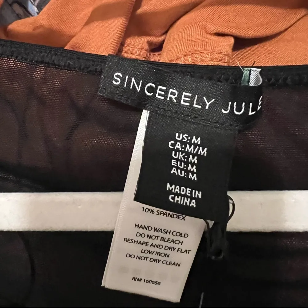 Sincerely Jules Black Long Sleeve Mesh Lace Corset Top Size Medium NWT - Image 4