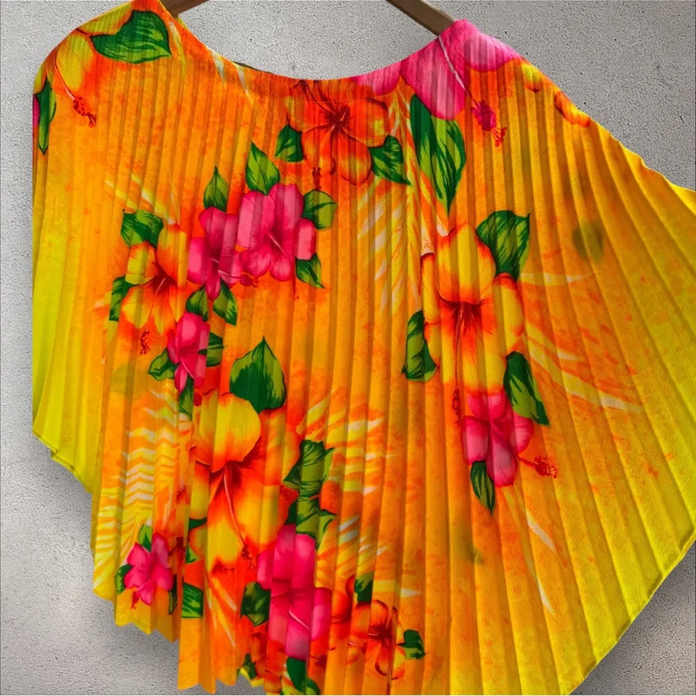 Pomare Hawaii Poncho Blouse Top Pleated Psychedelic Tropical Floral Vtg 60s OS‎ Size undefined - Image 4