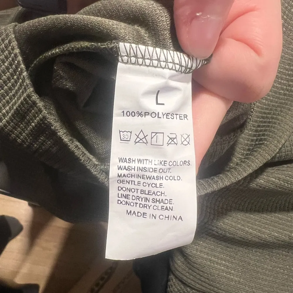 women’s forest green cardigan button up Size L - Image 5