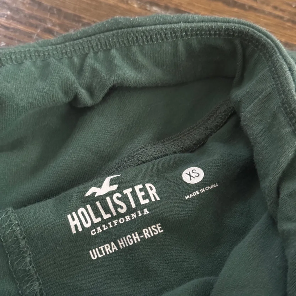 Gilly Hicks Activewear bundle: mini skorts and hidden bunch scrunch workout shorts - Image 12