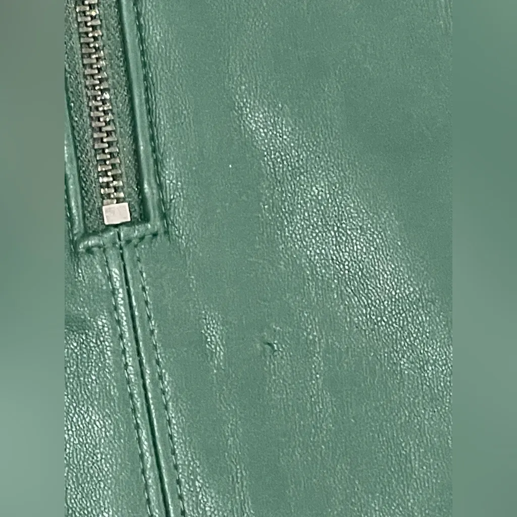HOLLISTER Hunter/Forest Green Ultra High-Rise Vegan Leather Mini Skirt - X-Small - Image 13
