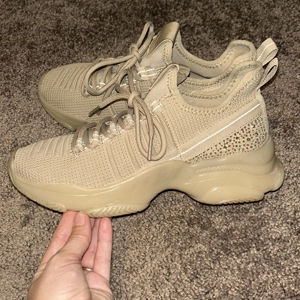 Mad Love Mandy ran bling stretch sneakers - Image 5