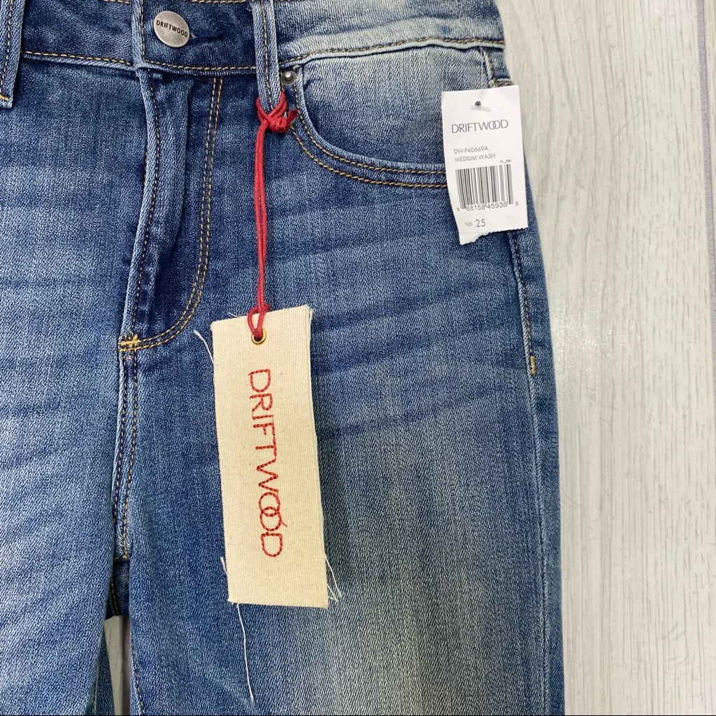 NEW Driftwood Farrah Flare Jeans Floral Embroidered Boho size 25 NWT - Image 8