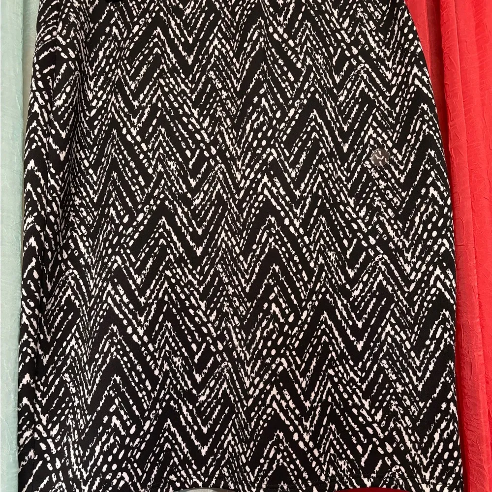 NY&C skirt large like new Black - Image 2