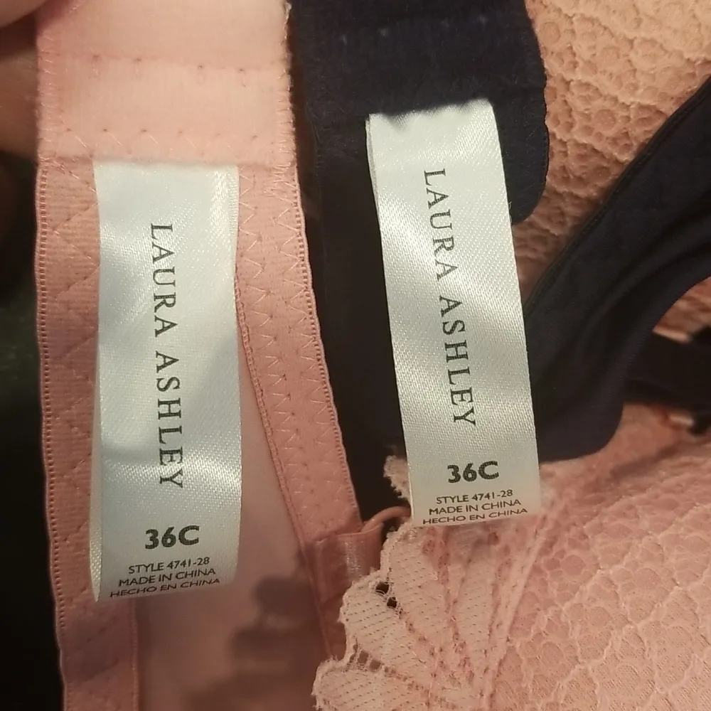 đź’•LAURA ASHLEYđź’• Comfort Bras (2 Pack) Pink & Navy Blue Lace 36C *FLAWED - Image 11
