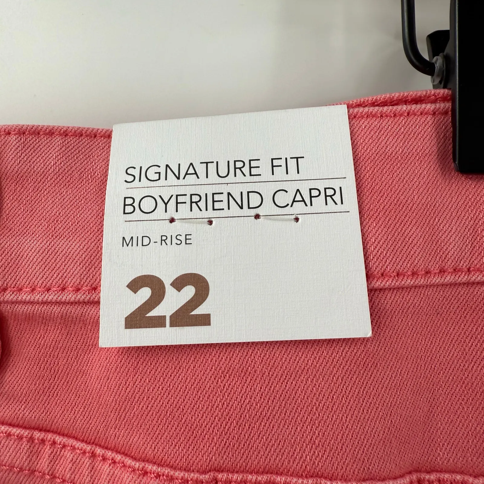 Lane Bryant Jeans SZ 22 NWT Boyfriend Capri Signature Fit Midrise Cotton Stretch - Image 3