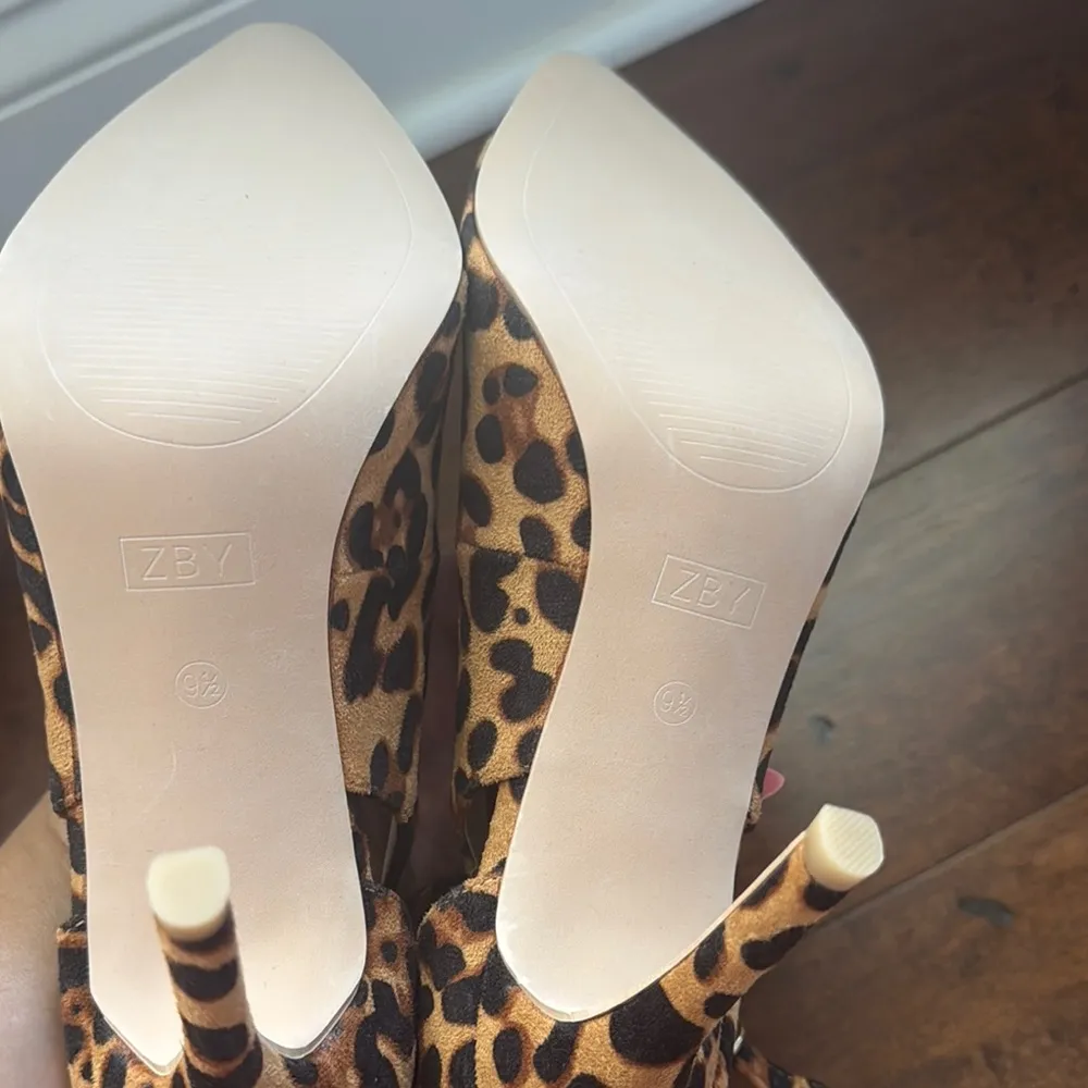 Brown Leopard Print Heels with Ankle Strap Size 9.5 - Image 5