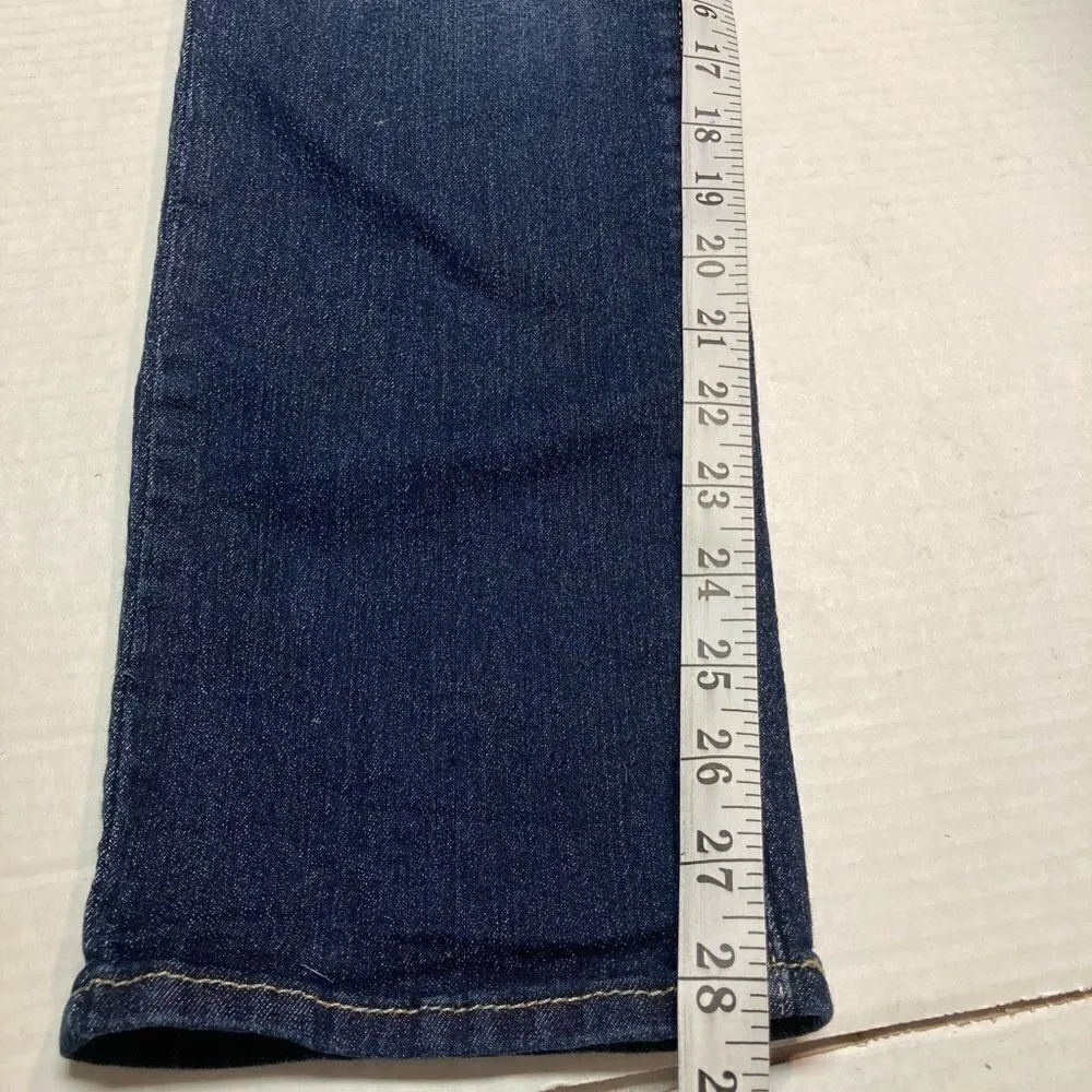 LEVI STRAUSS Signature distressed Women’s jeans Size 30 Inseam 28” Blue DarkWash - Image 5