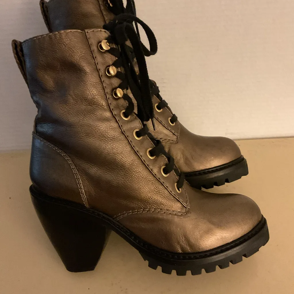 Marc Jacobs gold metallic leather platform combat Lace-Up Boots size. 7 - Image 3
