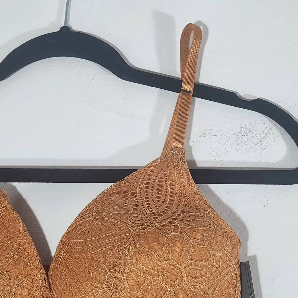 Bralette Size Large NWT Orange Bralette Frederick's of Hollywood Orange Lace - Image 4