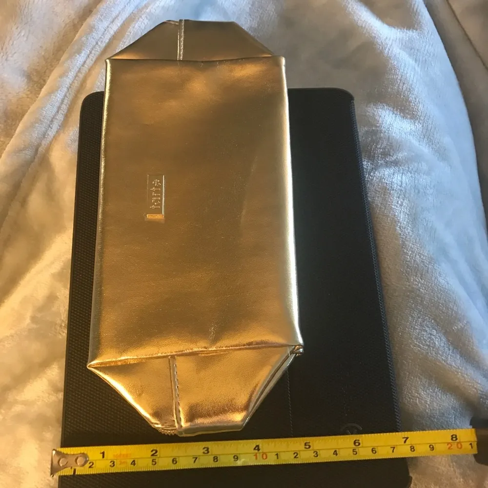 Tarte Cosmetics Bag - Image 8