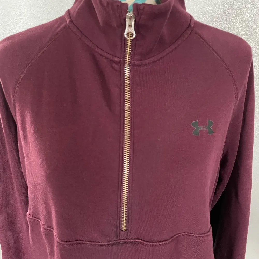 Under Armour  1/2 Zip Pullover size Large Maroon - Image 2
