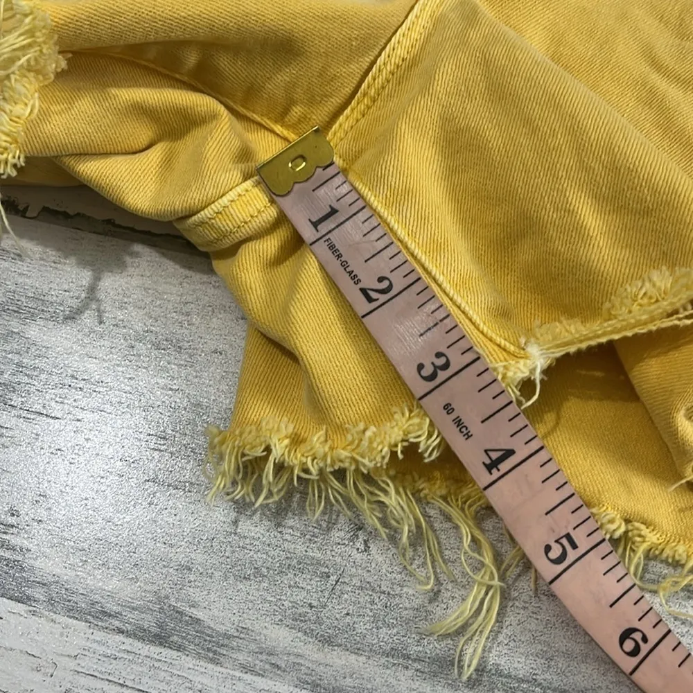 Frame Yellow Le Brigette Shorts Size 26 - Image 8