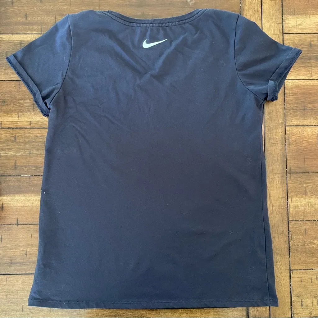 Nike Logo Tee Shirt - Image 9
