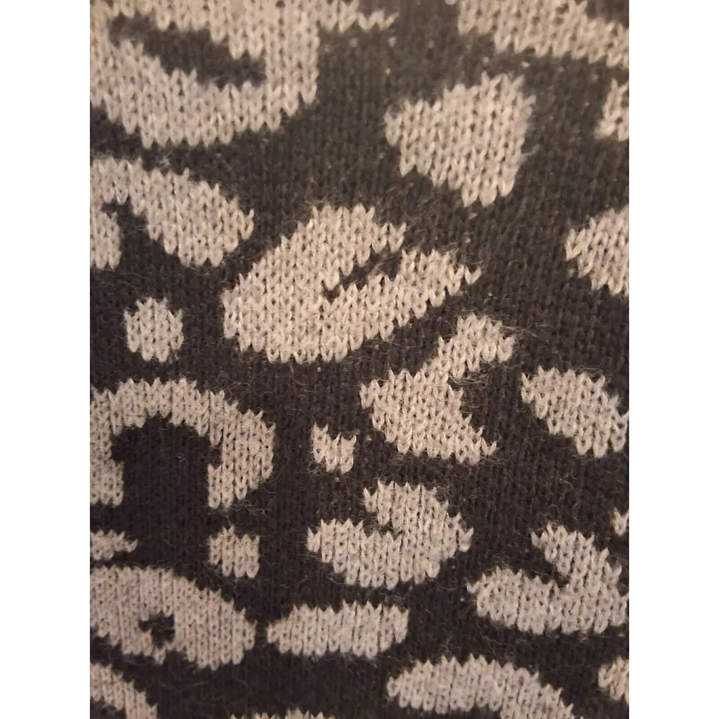 Premise Size S Chic Leopard Print Womens Long Sleeve Sweater - Image 6