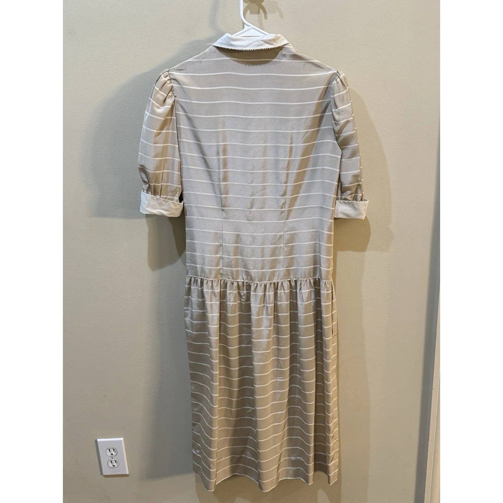 VTG Albert Nipon Dress Womens Drop Waist Beige Puff Sleeves Satin Striped Size 8 Tan - Image 2