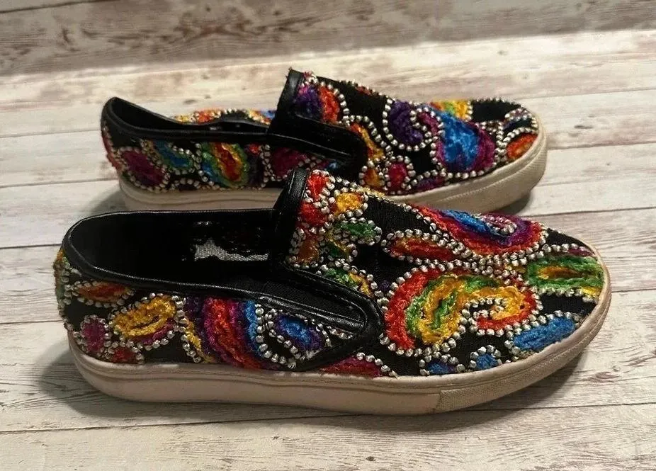 Dirty Laundry Slip On Sneakers Women’s Size 6 Fashion Multicolor - Image 3
