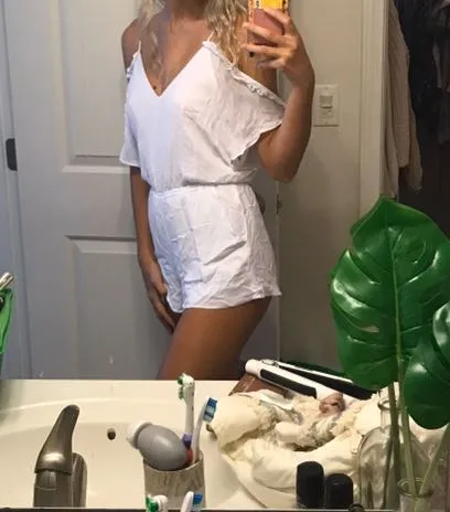 Forever 21 White Open Shoulder Ruffle Romper - Image 4