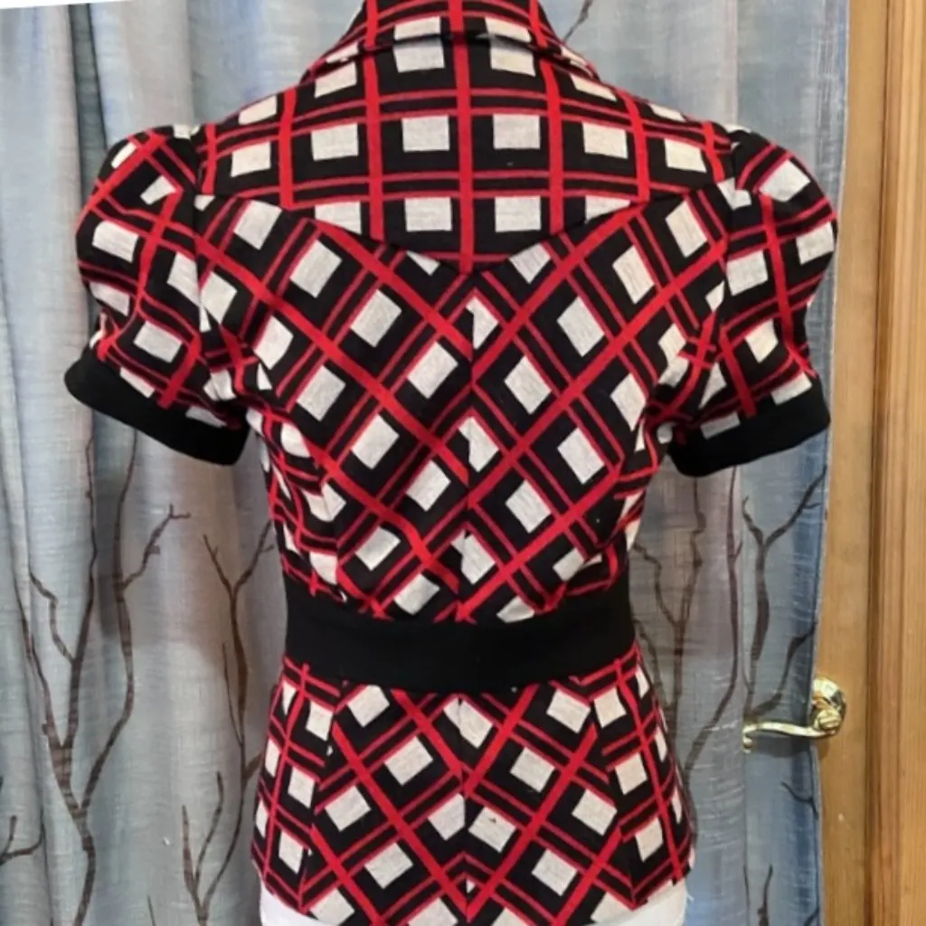 Vtg Y2K DVF Geometric Short Puff Sleeve Blazer Jacket Wool Knit Red Black Peplum - Image 4