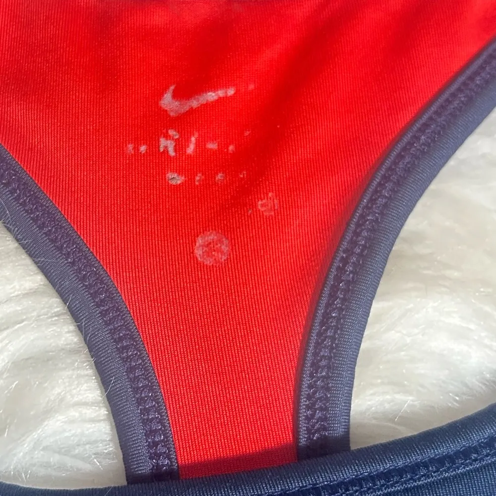 Nike Dri-Fit Classic BRAVES Sports Bra Size Small - Image 3