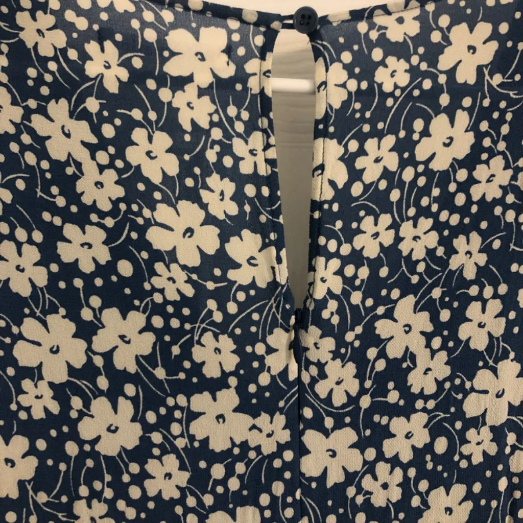 Reformation Blue Nantes V-neck Floral Print Prairie Side Slit Midi - Image 4