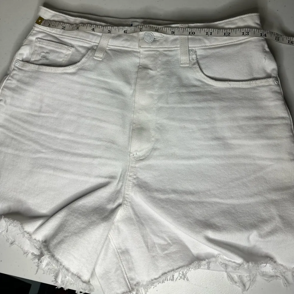 Pagie Allure White Denim Jean Shorts NWT Raw Hem Size 30 bm - Image 2