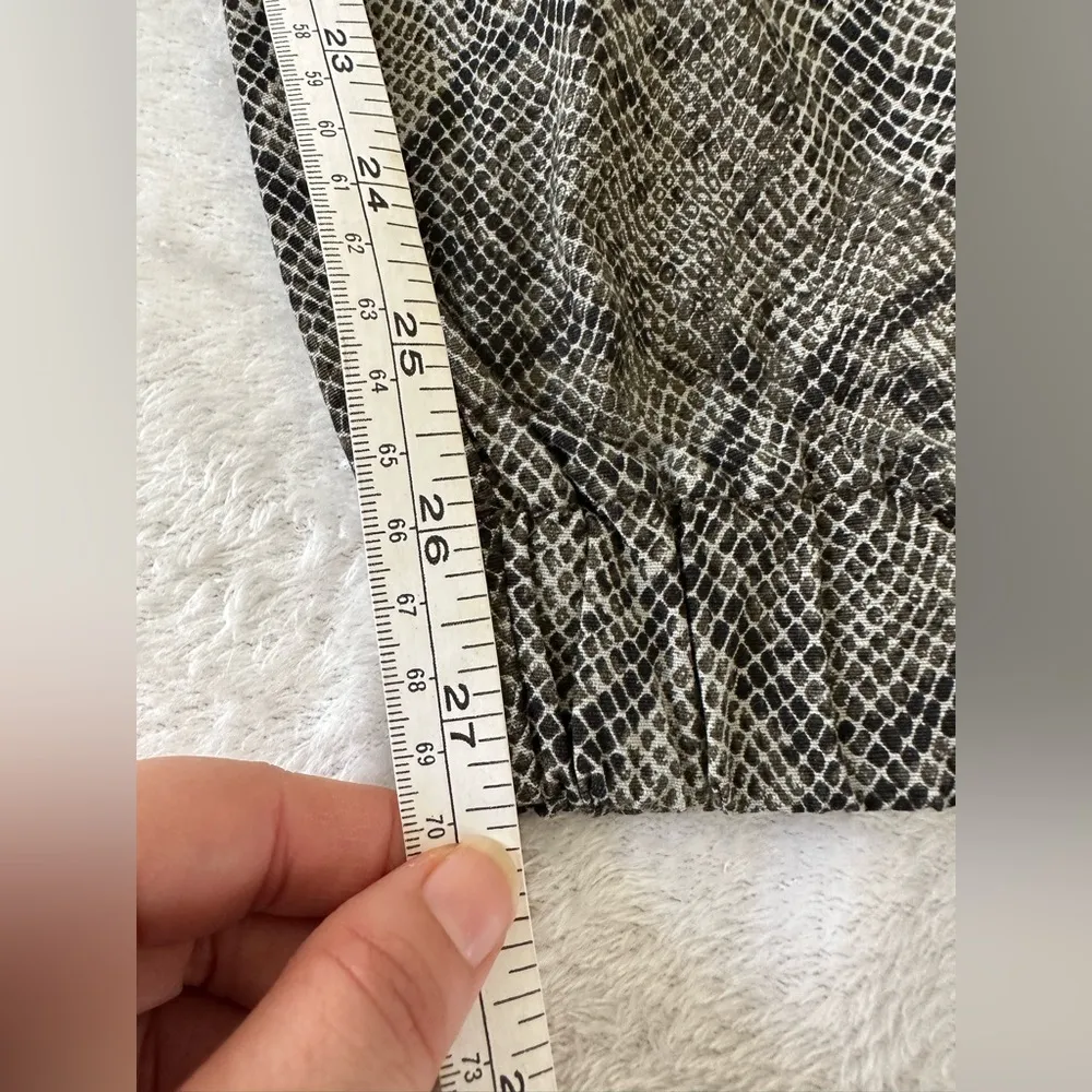 Good American snake print cargo joggers size 4X - Image 6