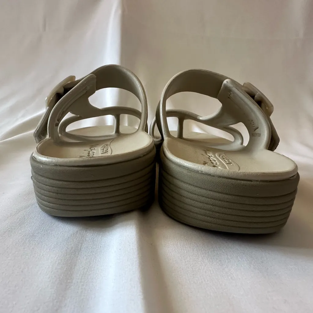 Sketchers Foamies arch fit Maui Dash seaside women’s size 9 sandal - Image 4