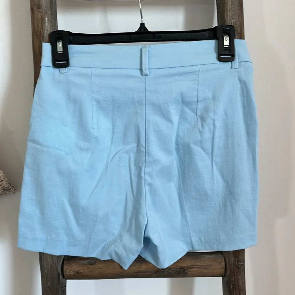 NWOT Light Blue Bermudas Stretchy Classy Short / Size Small - Image 9