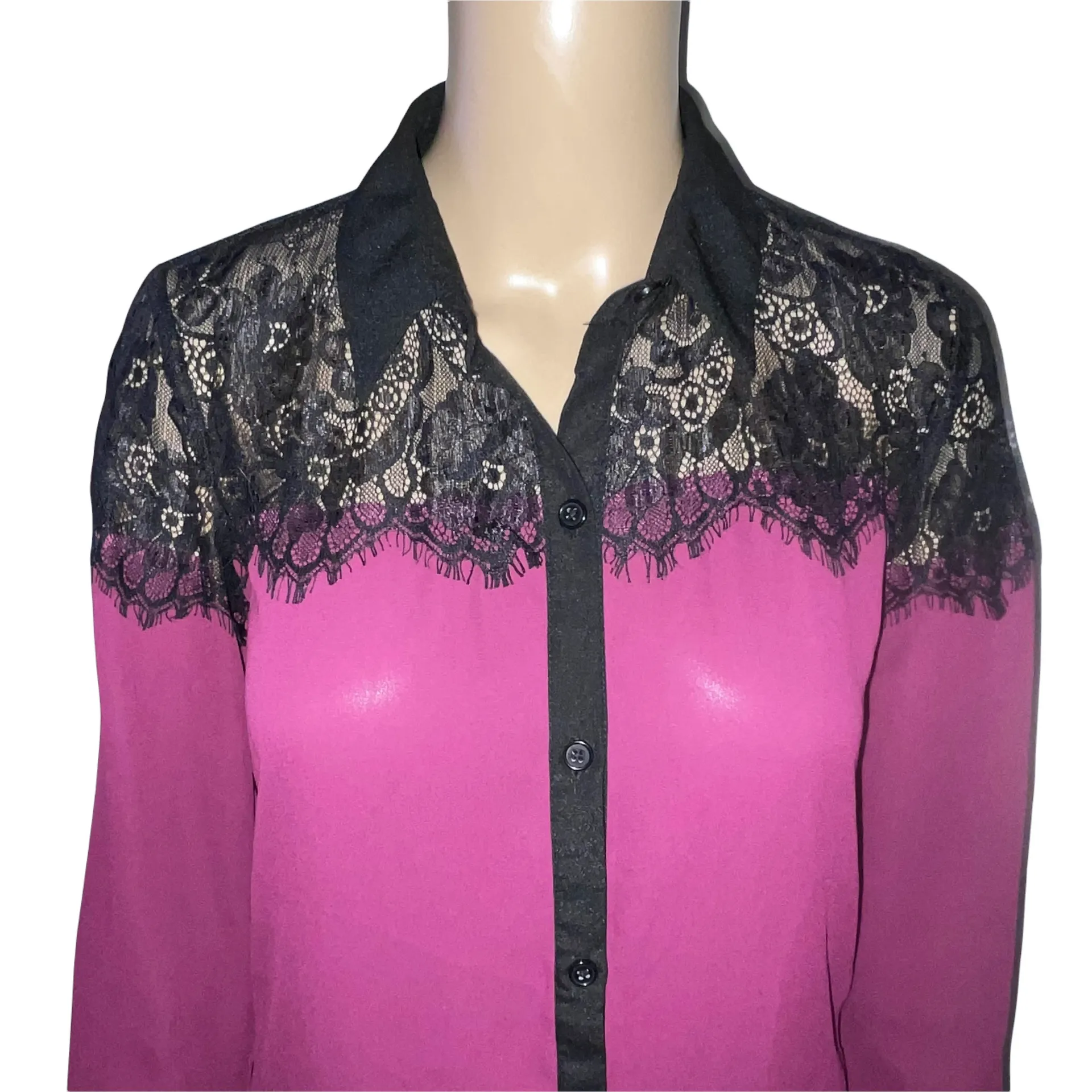 Western Style Lace Shoulder Buttoned Blouse - Image 4