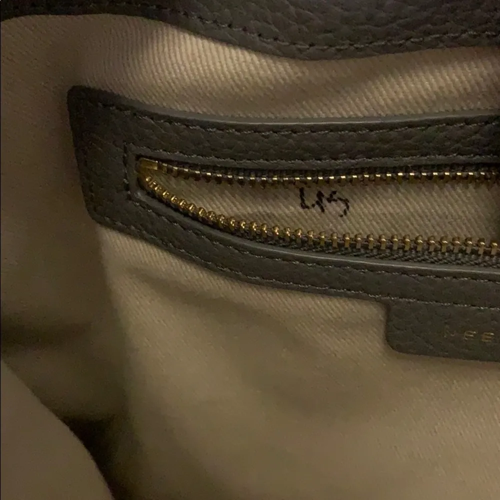 NWOT Neely & Chloe Gray Pebbled Leather Hobo - Image 9