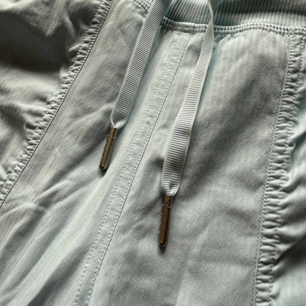 Lululemon Dance Studio Mid-Rise Jogger *Full Length in Powder Blue Size 6 - Image 4