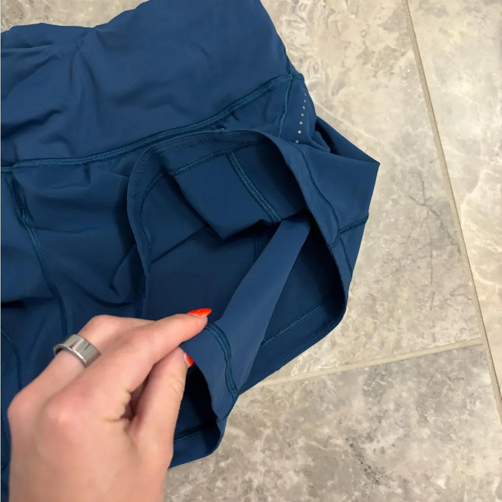 lululemon shorts - Image 4