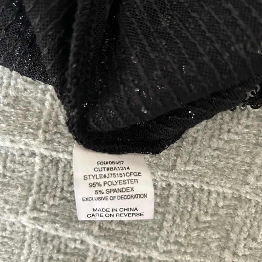 Love on a Hanger Black Sequin Sleeveless Blouse - Image 6